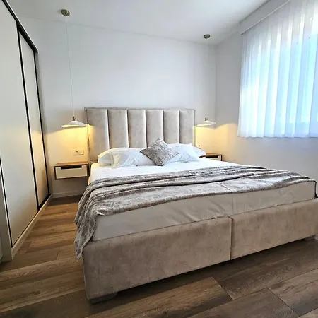 Navis Villa