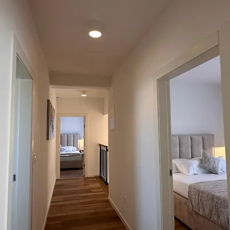 Navis Villa
